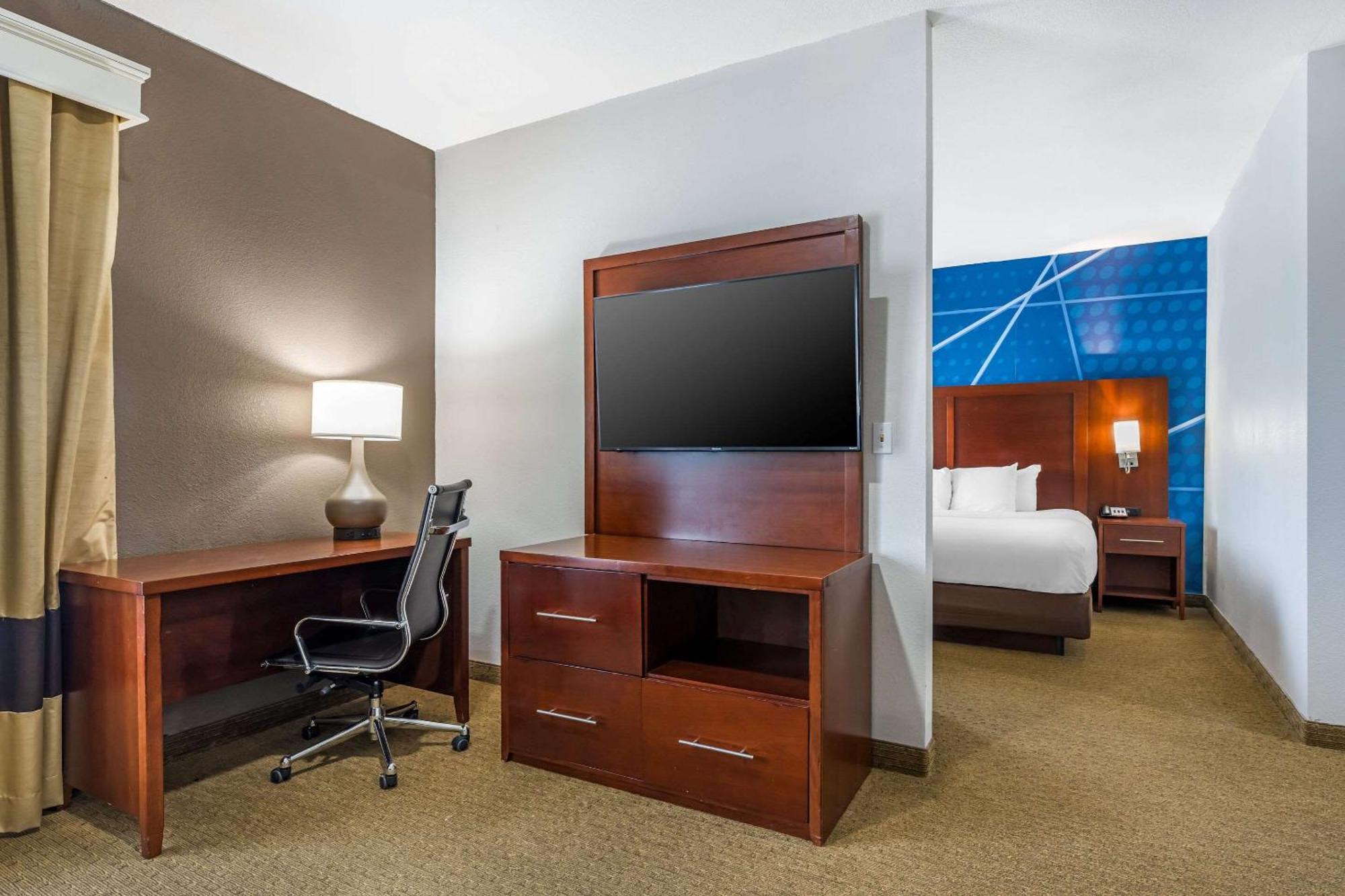 Comfort Suites Omaha East-Council Bluffs Exterior foto